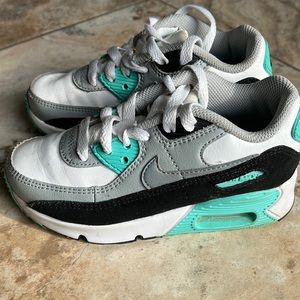 Kids Nike air max kicks